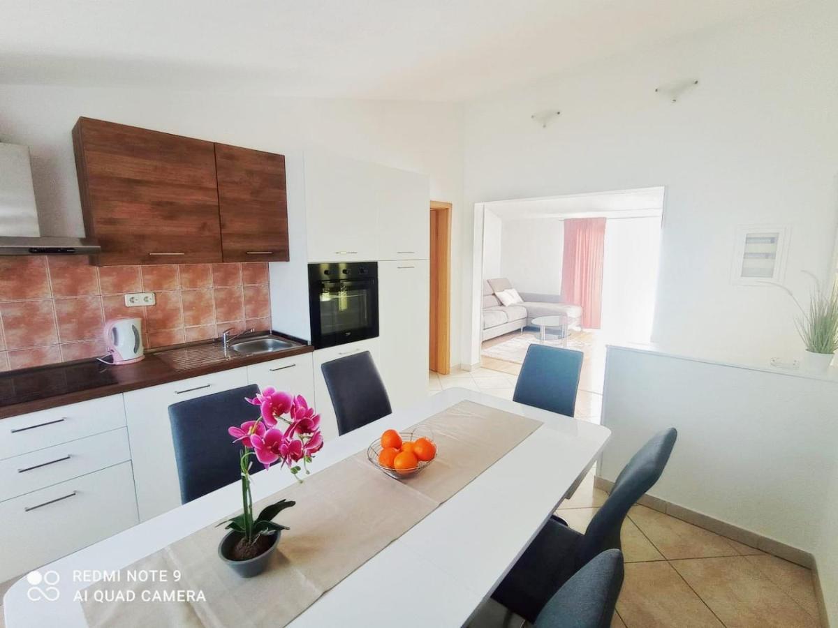 Apartman Mia With Pool1 Split Eksteriør bilde