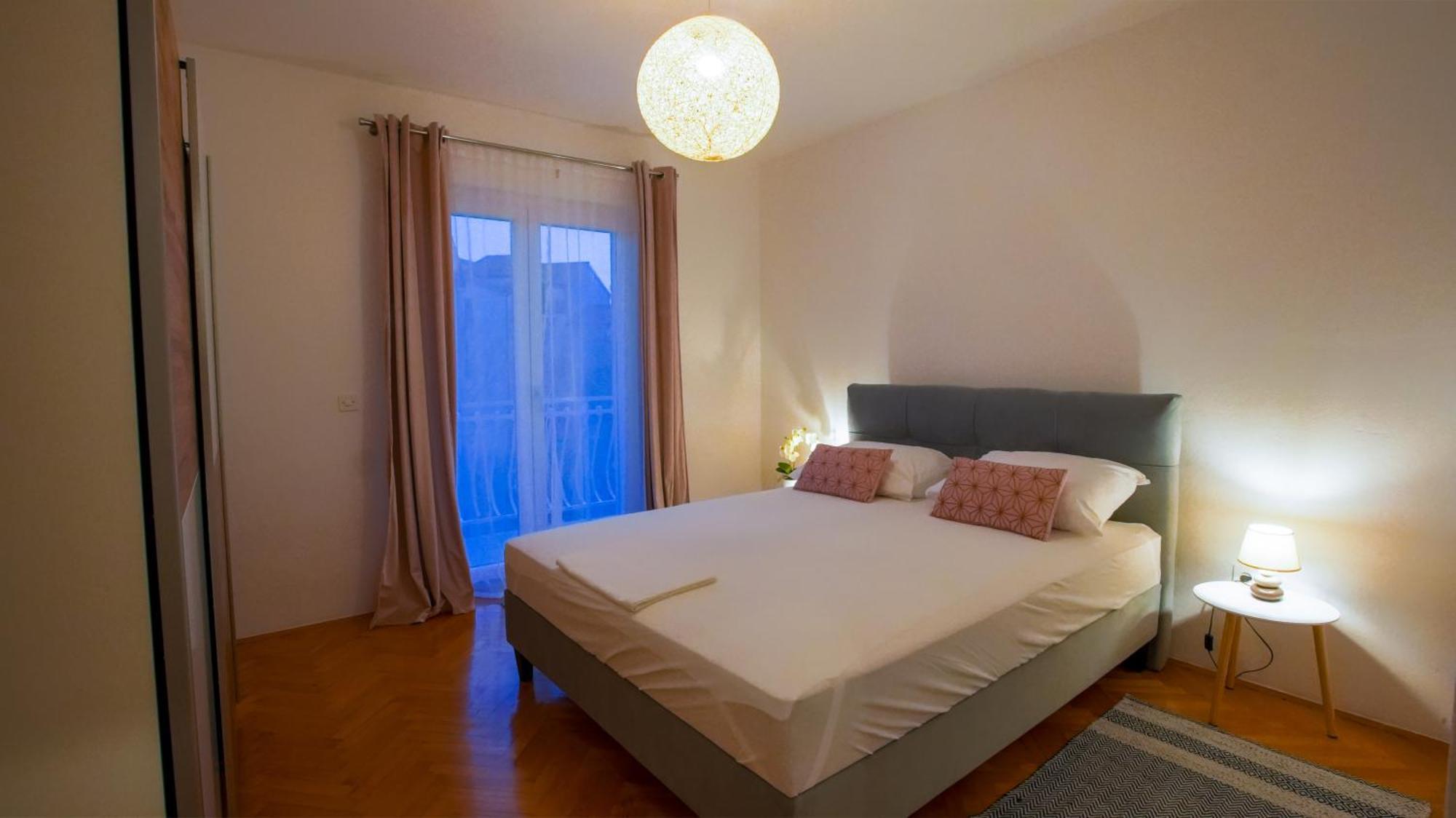 Apartman Mia With Pool1 Split Eksteriør bilde